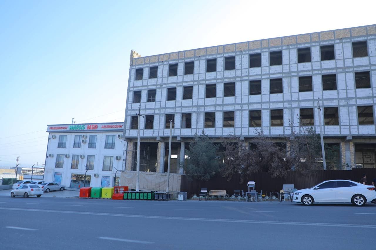“Mingchinor” mahallasidagi noqonuniy qurilmalar bartaraf etilib, hudud obod etilmoqda