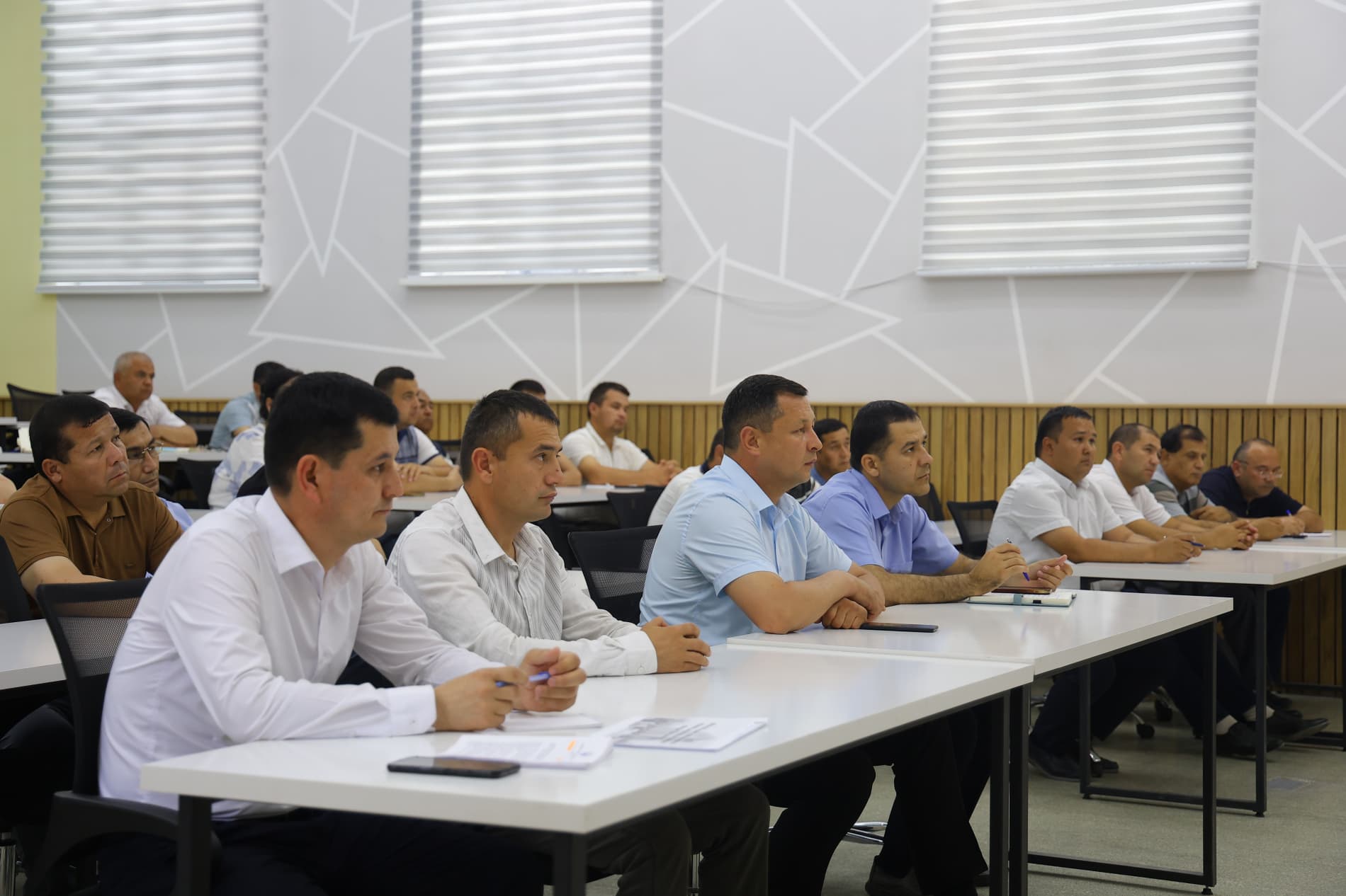 Davlat organlari va tashkilotlari rahbar hamda xodimlarining moliyaviy savodxonligini oshirish maqsadida o'quv-seminari tashkil etildi
