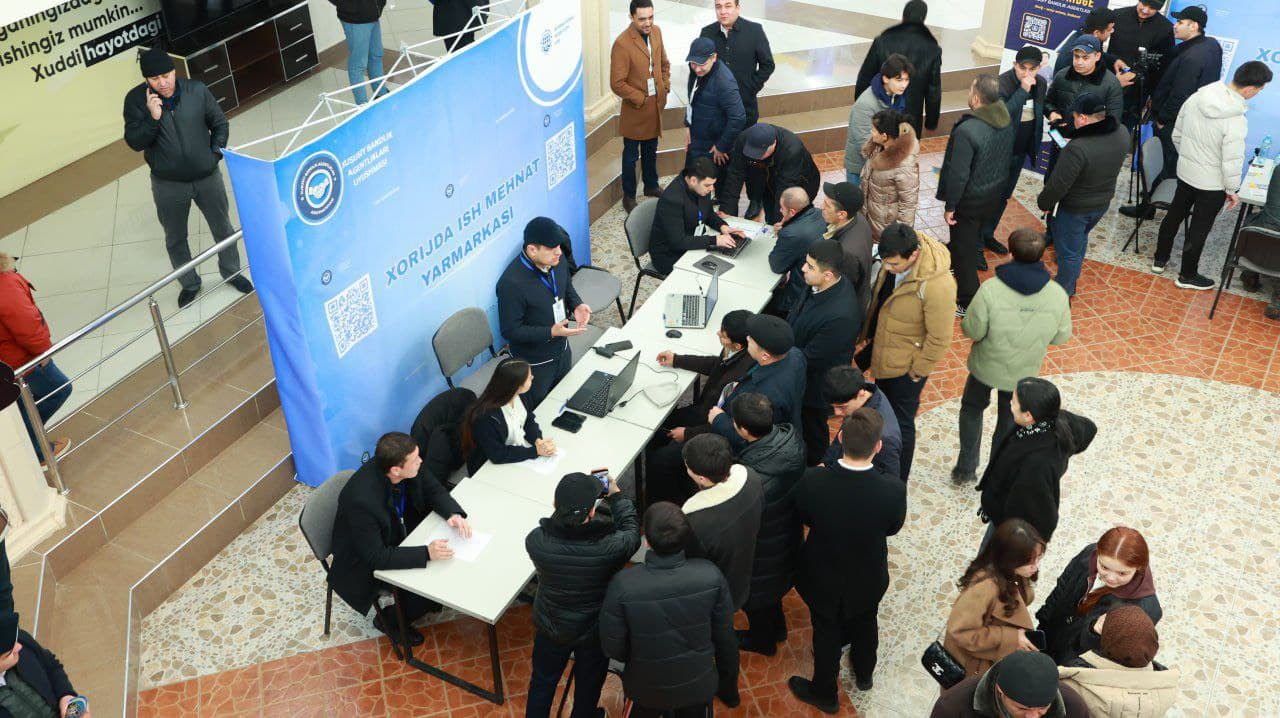 NAVOIY SHAHAR HOKIMI MEHNAT YARMARKASI JARAYONLARI BILAN TANISHDI