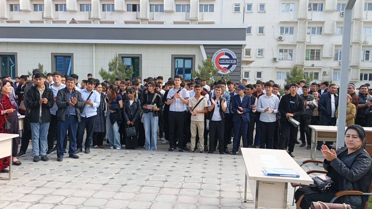 NAVOIY SHAHRIDA 200 DAN ORTIQ FUQAROLAR UCHUN NAVBATDAGI BANDLIK VA MEHNAT YARMARKASI TASHKIL QILINDI