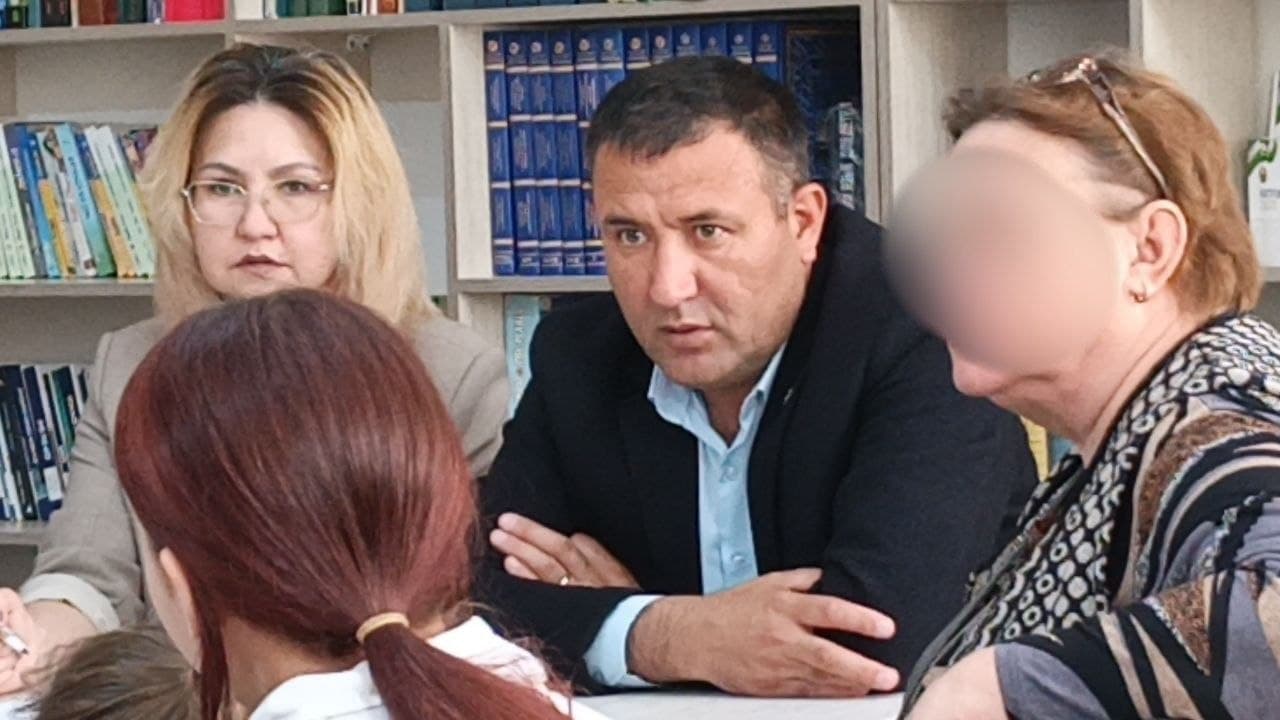 Navoiy shahar hokimi Dilmurod Ergashev 1-sonli umumta’lim maktabida bo‘ldi.