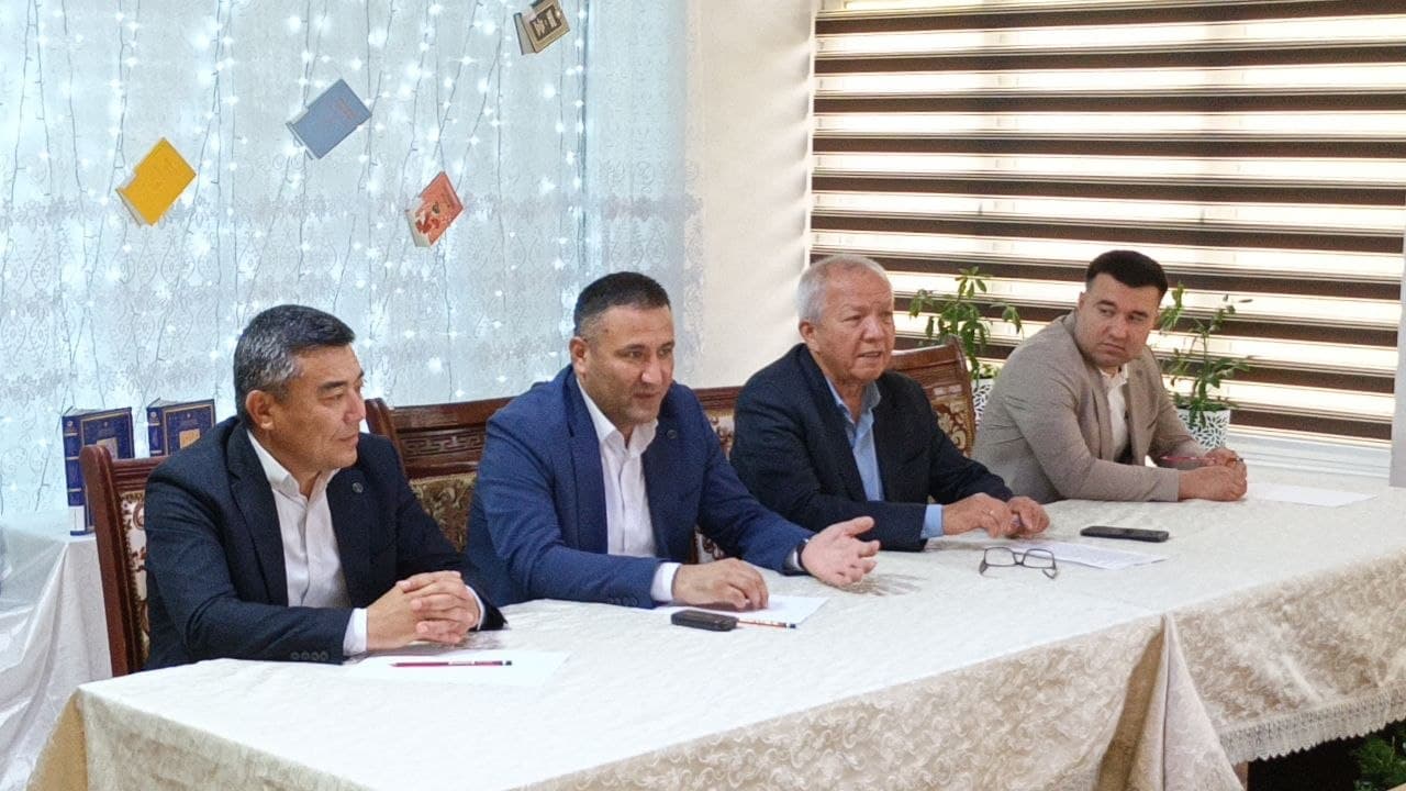 PAYSHANBA YOSHLAR KUNI