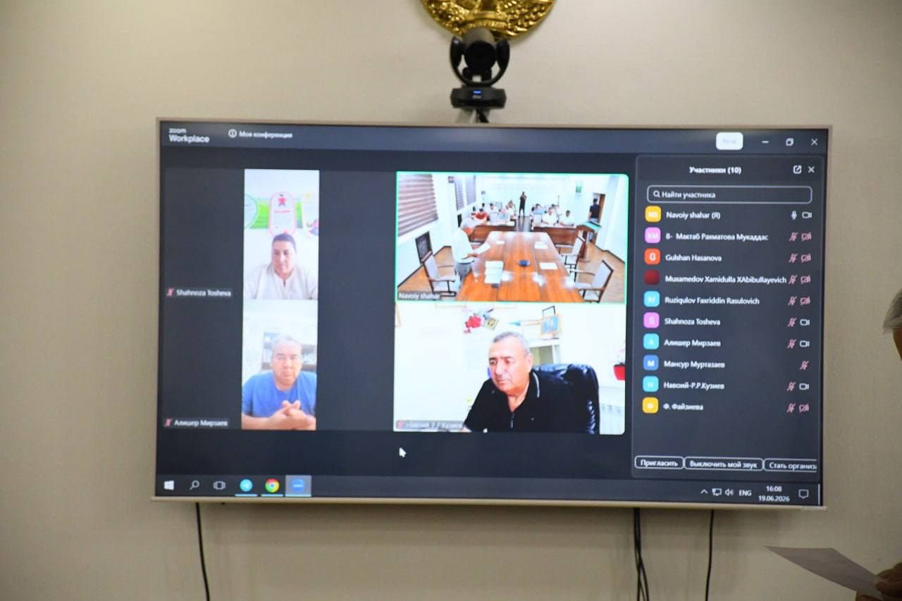 ХАЛҚ ДЕПУТАТЛАРИ НАВОИЙ ШАҲАР КЕНГАШИНИНГ НАВБАТДАН ТАШҚАРИ ЙИГИРМА БЕШИНЧИ СЕССИЯСИ БЎЛИБ ЎТДИ