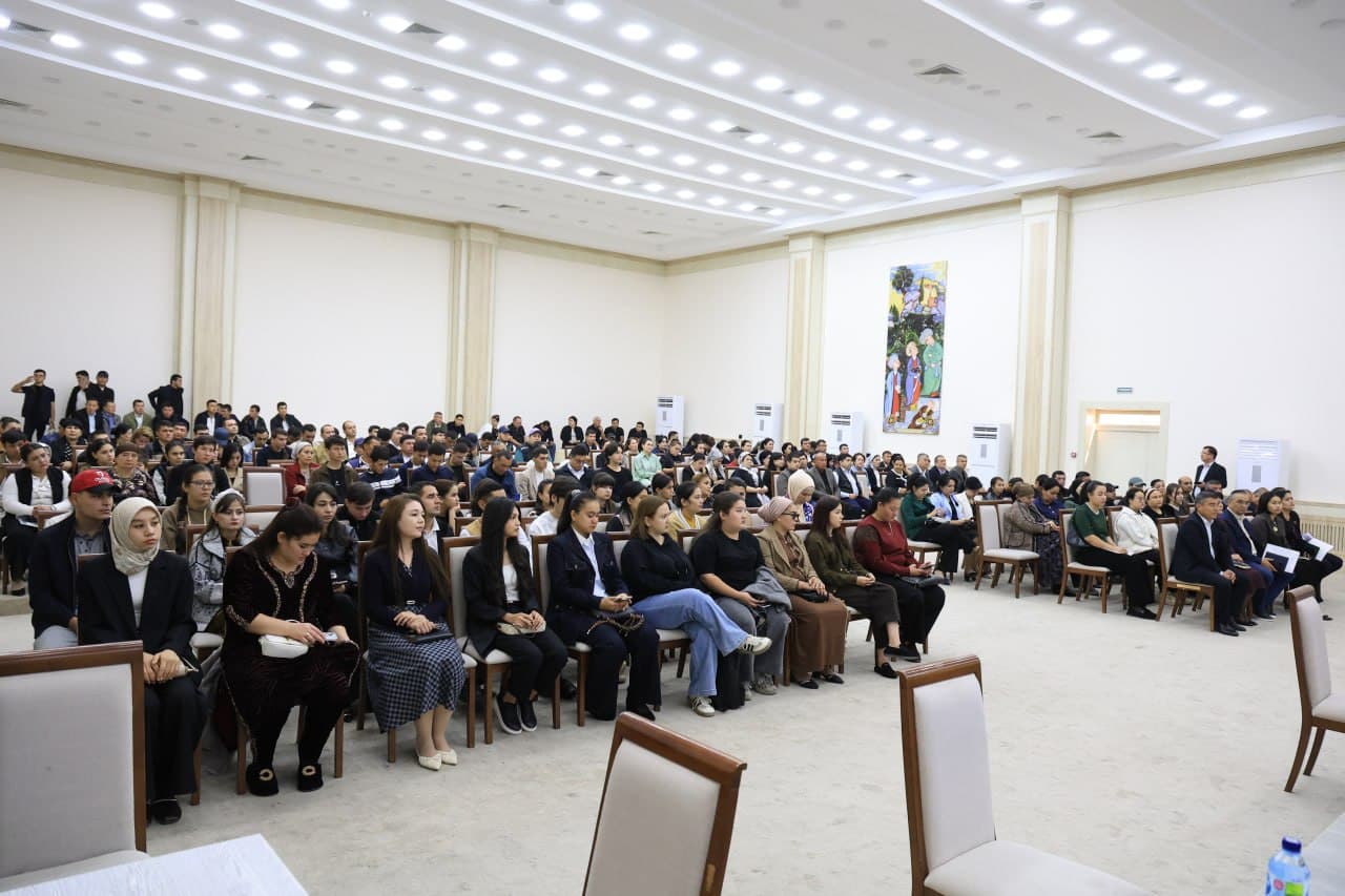 NAVOIY SHAHRIDA YOSHLAR BANDLIGI VA AHOLI MUROJAATLARI BO‘YICHA KENGAYTIRILGAN SAYYOR QABUL O‘TKAZILDI