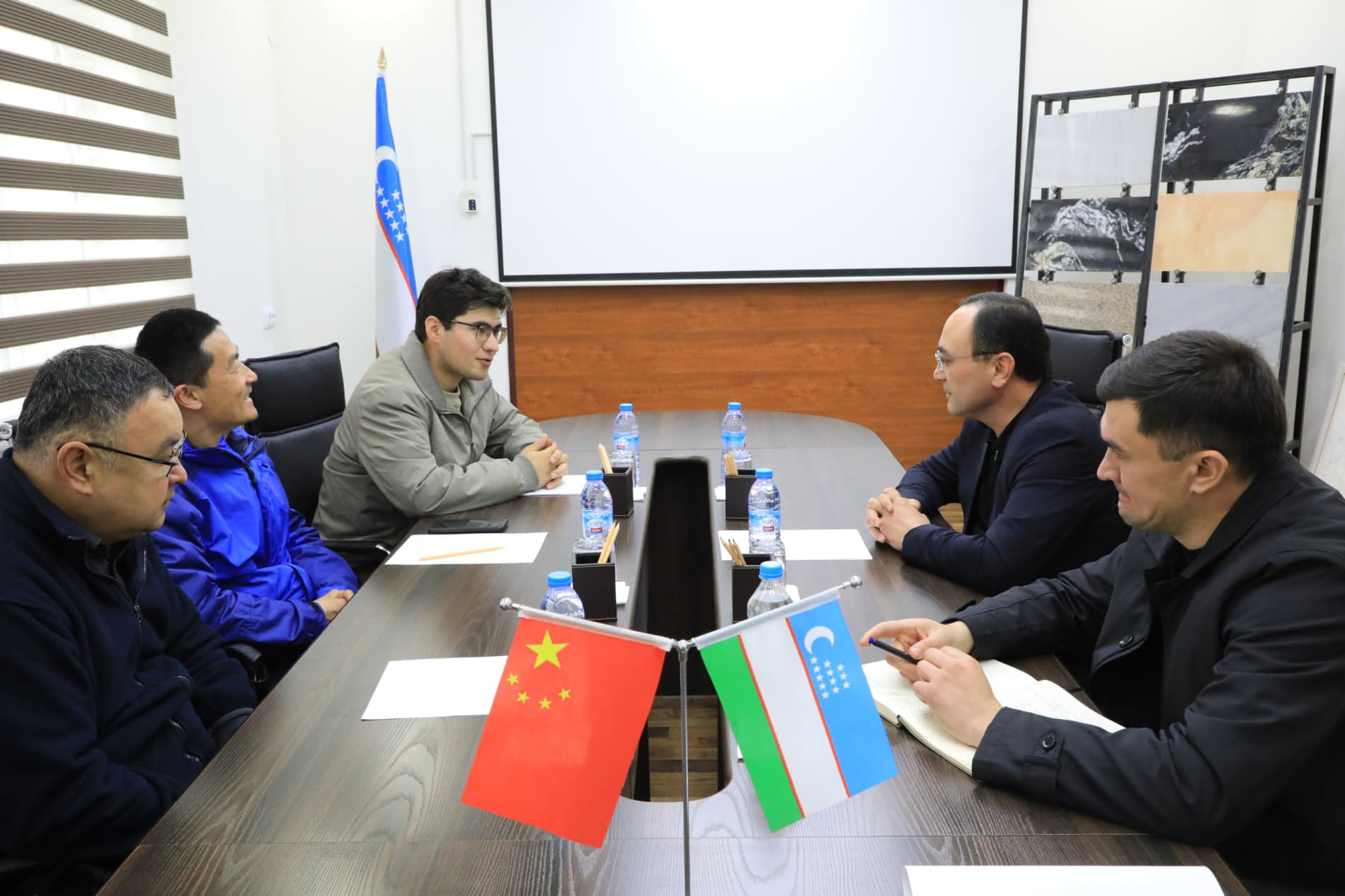 XITOYLIK INVESTORLAR BILAN MUZOKARA OLIB BORILDI