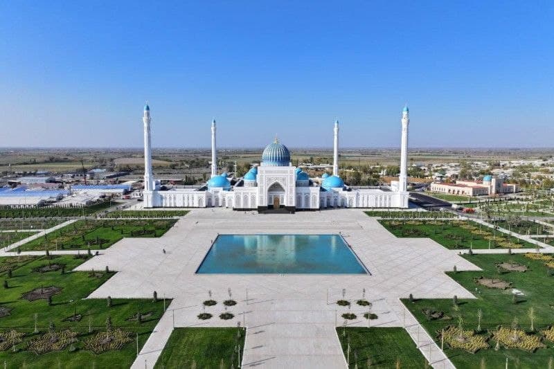 Nurotalik nuroniylar Imom Buxoriy majmuasiga ziyorat qilishdi