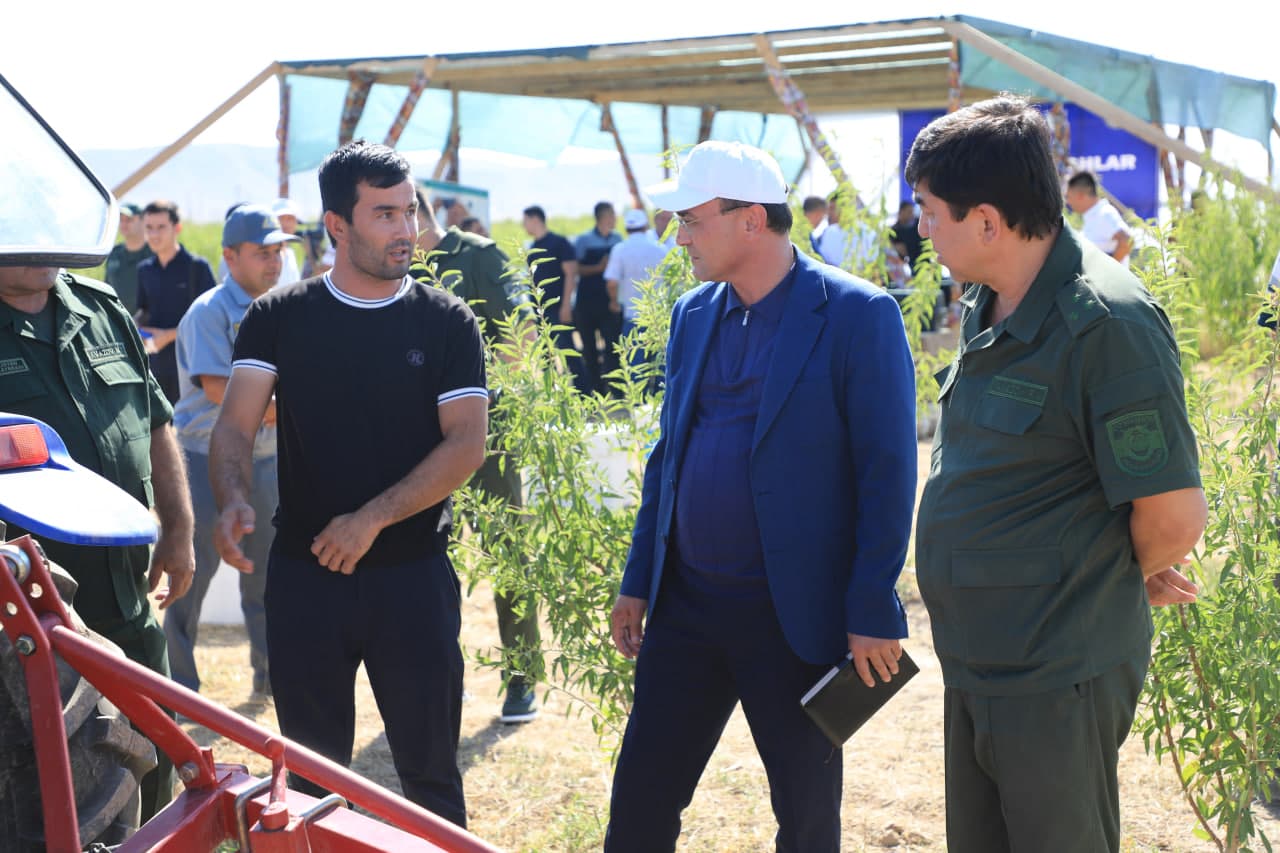 “Payshanba — yoshlar kuni” doirasida Nurota tumanida qishloq xo‘jaligi yo‘nalishida amaliy seminar tashkil etildi