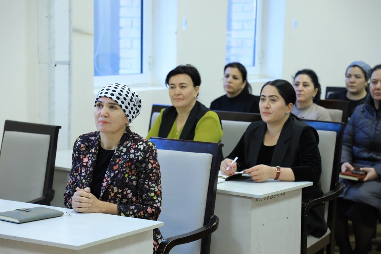 Shahar hokimligida “Siyosiy ma’rifat soati” o‘tkazildi