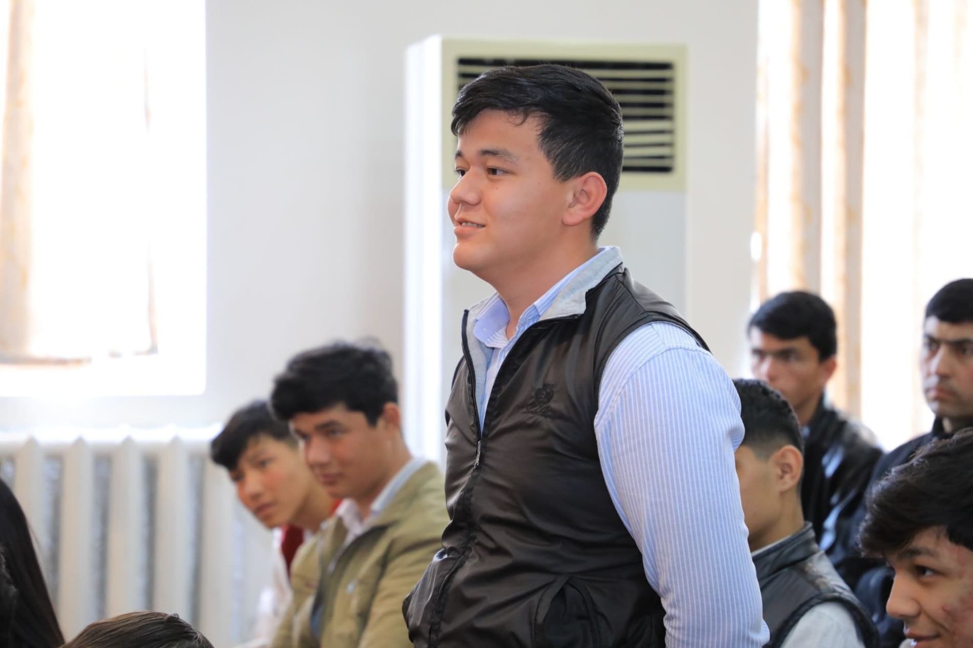 Muhtaram Prezidentimiz tomonidan "Payshanba — yoshlar kuni" deb eʼlon qilingan edi.