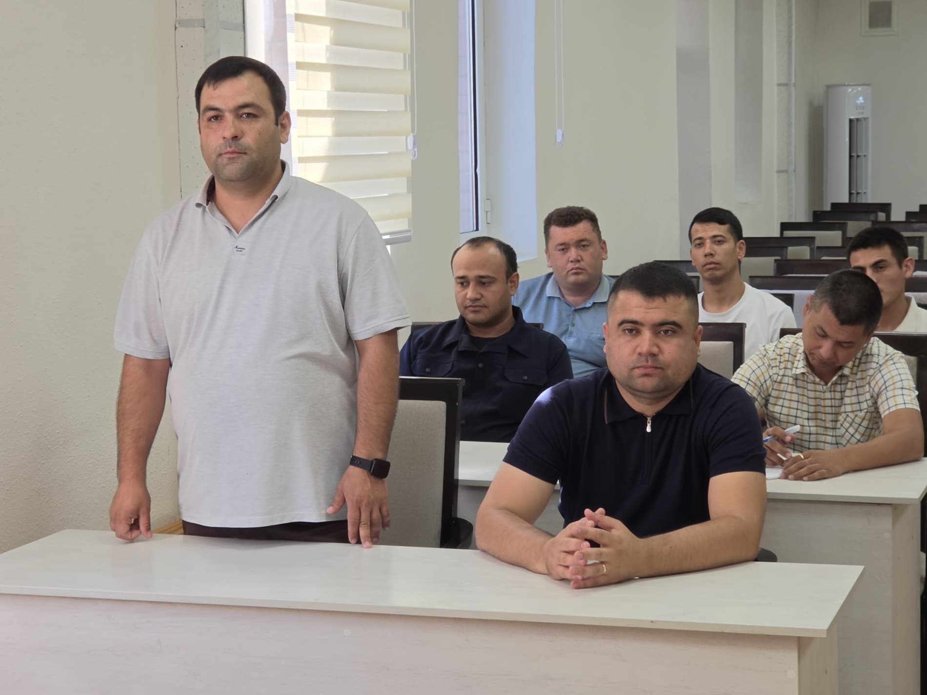 Bugun Zarafshon shahar hokimligida "Rahbar va yetakchilar uchrashuvi" boʻlib oʻtdi.