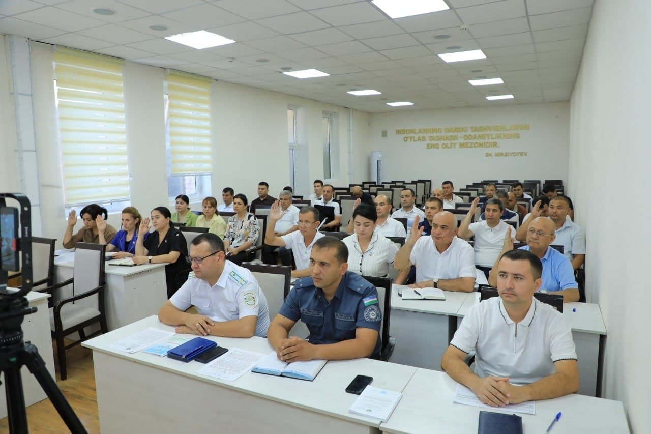 Bugun, 29-iyul kuni Xalq deputatlari Zarafshon shahar Kengashining navbatdagi oʻttiz ikkinchi sessiyasi bo‘lib o‘tdi.