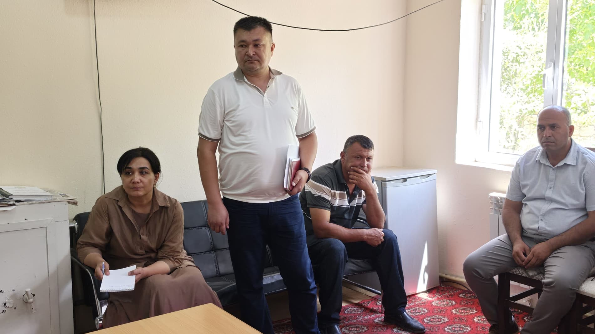 Bugun Zarafshon shahar hokimining birinchi oʻrinbosari, 1-sektor rahbari Anvar Shohmirzayev ishtirokida "Konchilar" mahallasida navbatdagi sayyor qabul boʻlib oʻtdi.