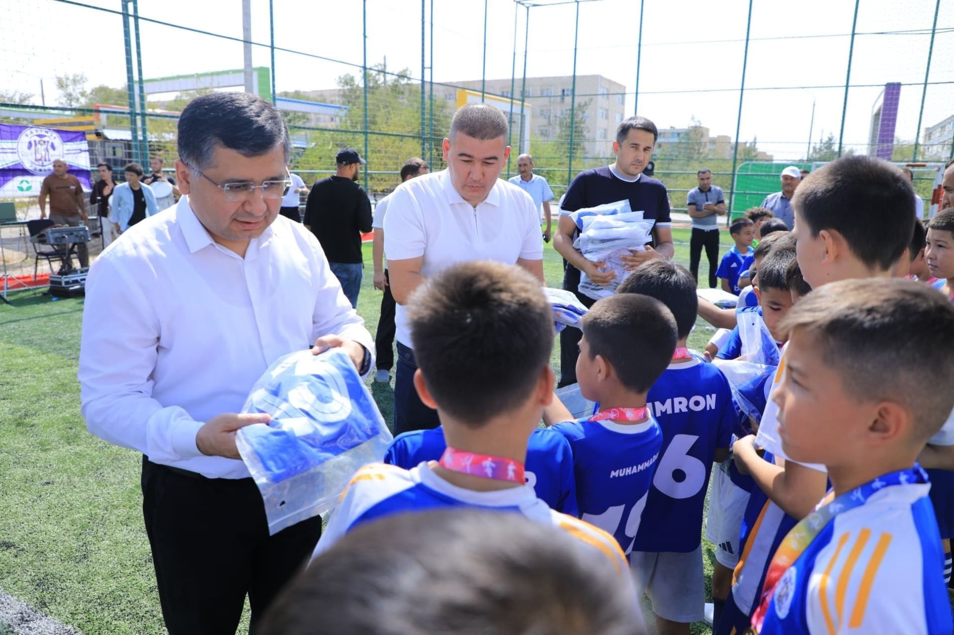 Muhtaram Prezidentimiz tomonidan "Payshanba — yoshlar kuni" deb eʼlon qilingan edi.