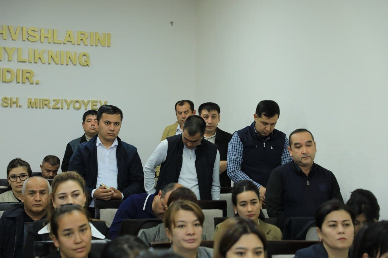 Aholi bandligini ta’minlash, kambag‘allikni qisqartirish, oilalardagi ijtimoiy muammolarning oldini olish hamda mahallalar obodligini ta’minlash — Zarafshon shahrida amalga oshirilayotgan ishlarning muhim yo‘nalishlaridan biridir.