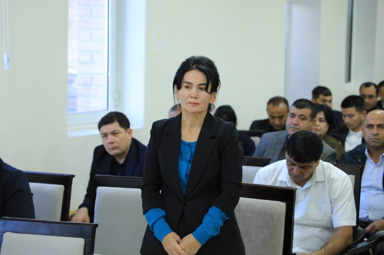 Aholi bandligini ta’minlash, kambag‘allikni qisqartirish, oilalardagi ijtimoiy muammolarning oldini olish hamda mahallalar obodligini ta’minlash — Zarafshon shahrida amalga oshirilayotgan ishlarning muhim yo‘nalishlaridan biridir.