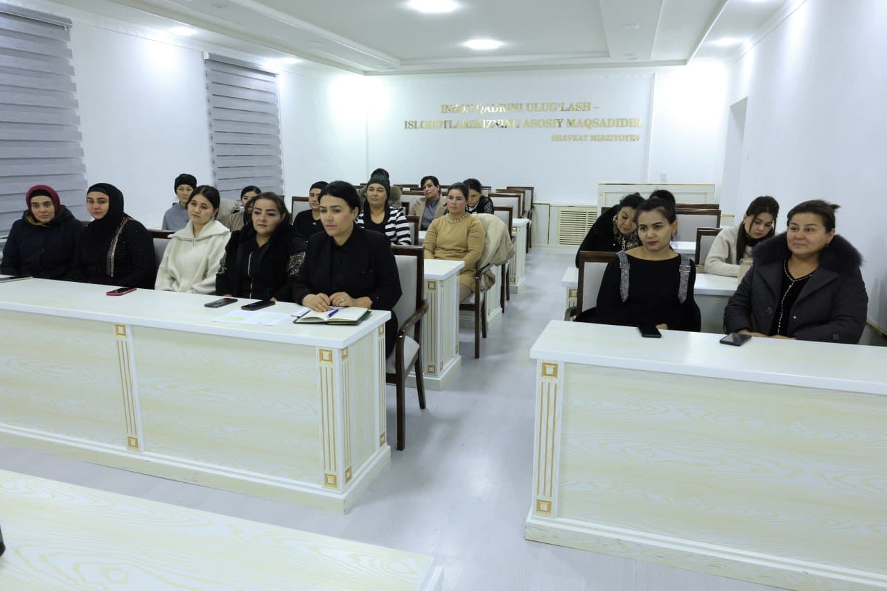 Karmana tumanida tadbirkor ayollar bilan ochiq muloqot o‘tkazildi