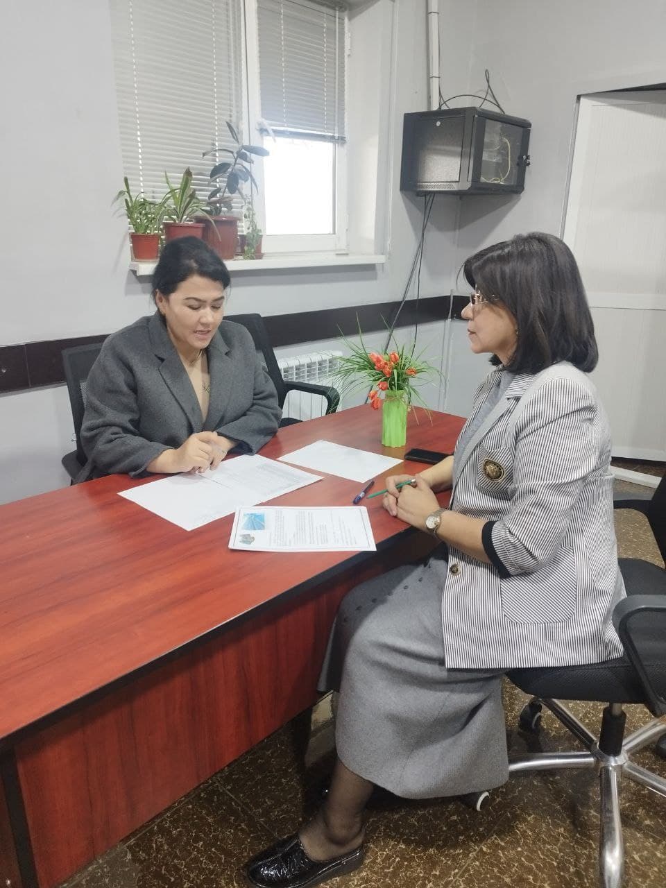 Karmana tumanidagi ishsiz xotin-qizlar uchun ishlab chiqarish korxonasiga ekskursiya tashkil etildi