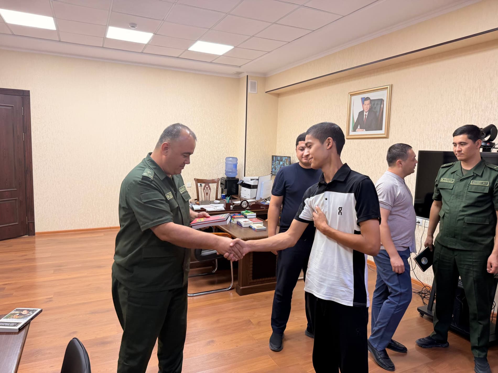 YOSHLAR TUMAN PROKURATURASI FAOLIYATI BILAN TANISHDI