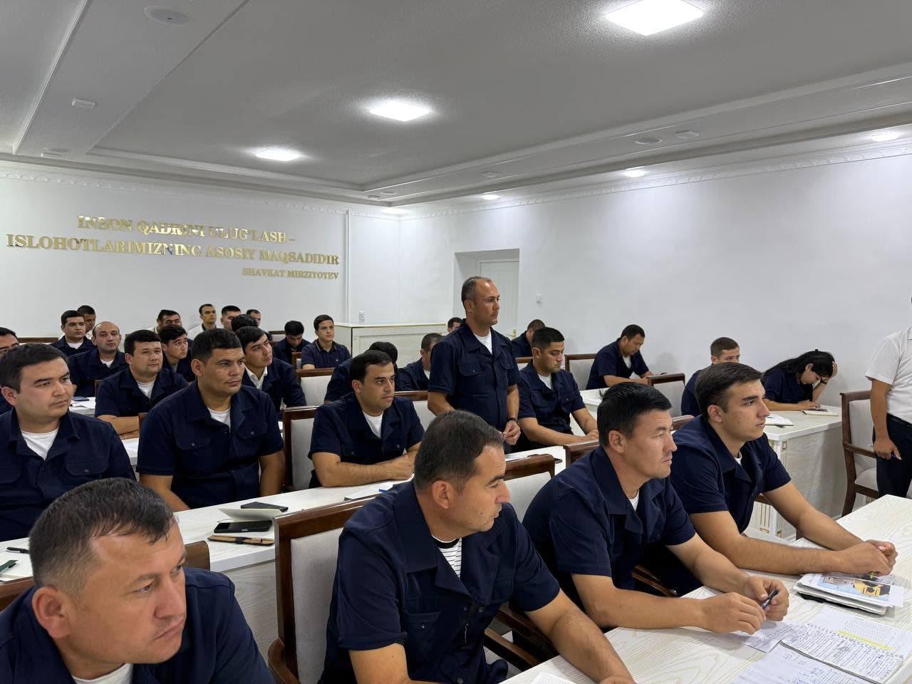 KARMANADA OTALIQQA OLINGAN YOSHLAR BILAN ISHLASH SAMARADORLIGI MUHOKAMA QILINDI