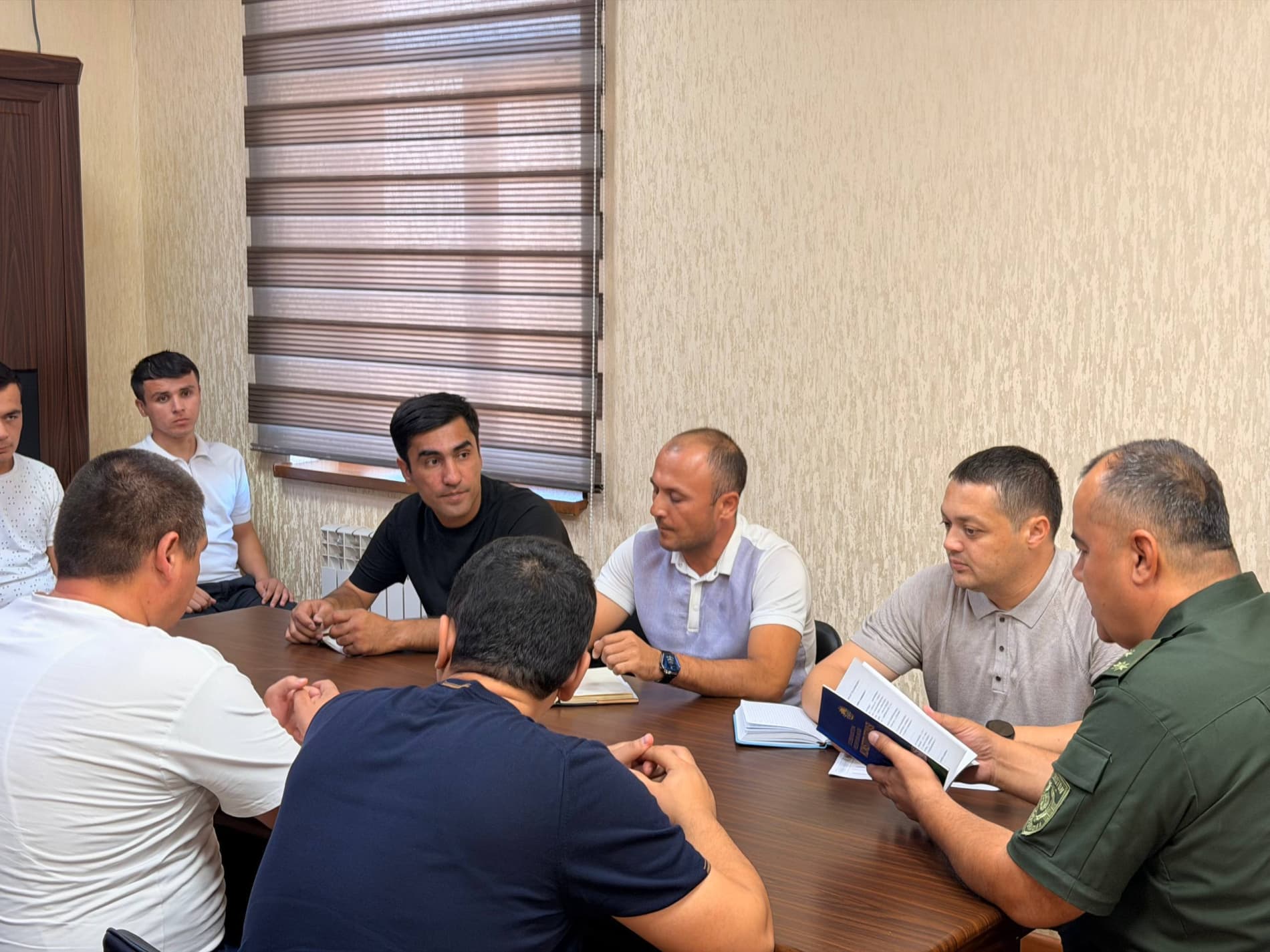 YOSHLAR TUMAN PROKURATURASI FAOLIYATI BILAN TANISHDI
