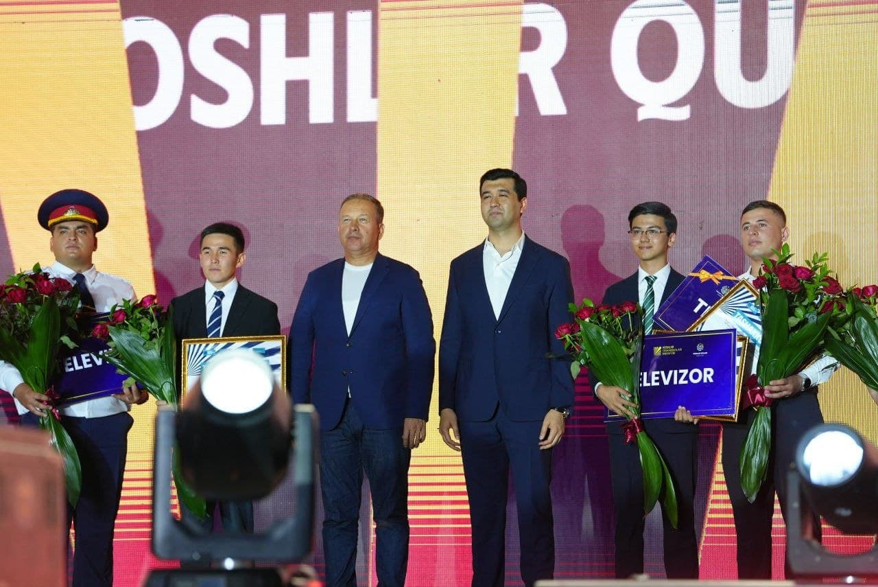 Keregetov” OFY yoshlar yetakchisi Alimkulov Arman Serik o‘g‘li Navoiy viloyati hokimi tomonidan Tashakkurnoma bilan taqdirlandi.