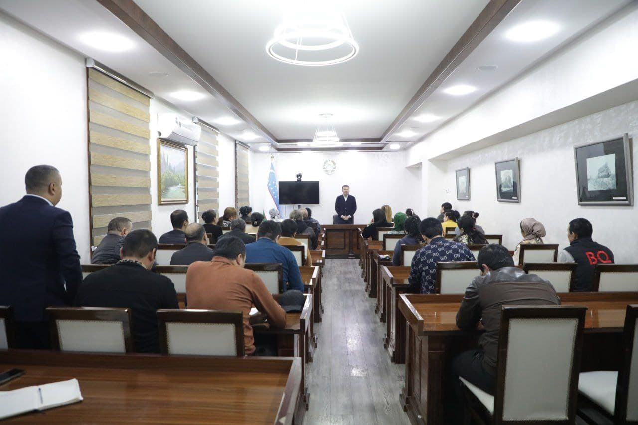 OCHIQ MULOQOT TARZIDAGI UCHRASHUV