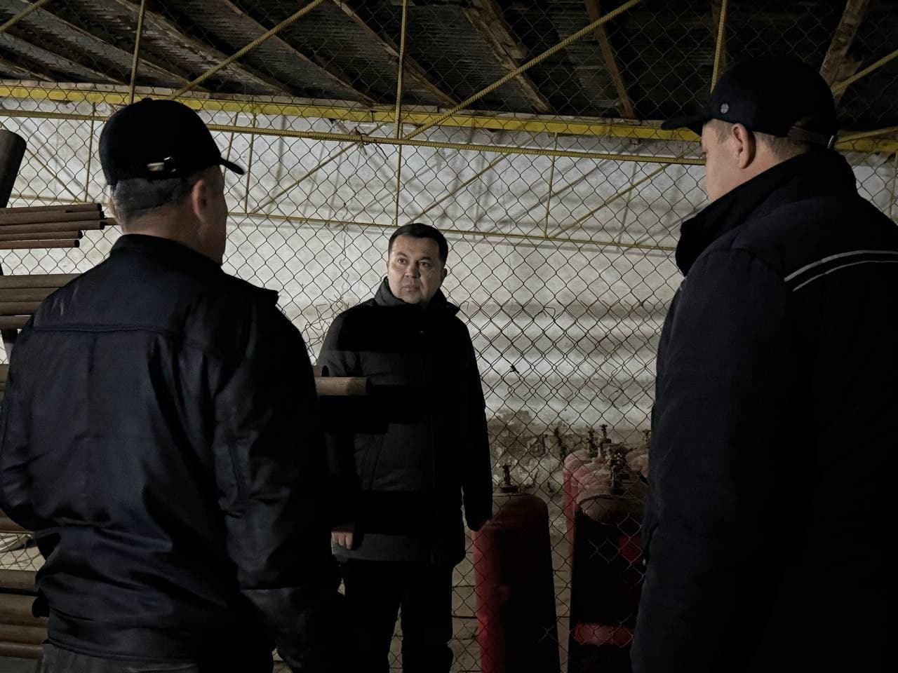 Hokim "Qiziltepatumangaz" gaz ta’minoti bo‘limiga bordi