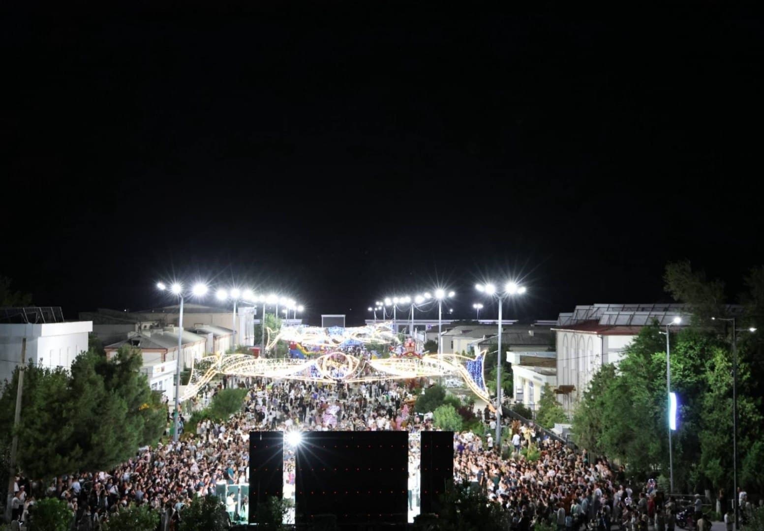Konimex tumanida 30-iyun - Yoshlar kuni munosabati bilan "Yangi O‘zbekistonni yoshlar quradi!" shiori ostida bayram festivali o‘tkazildi.