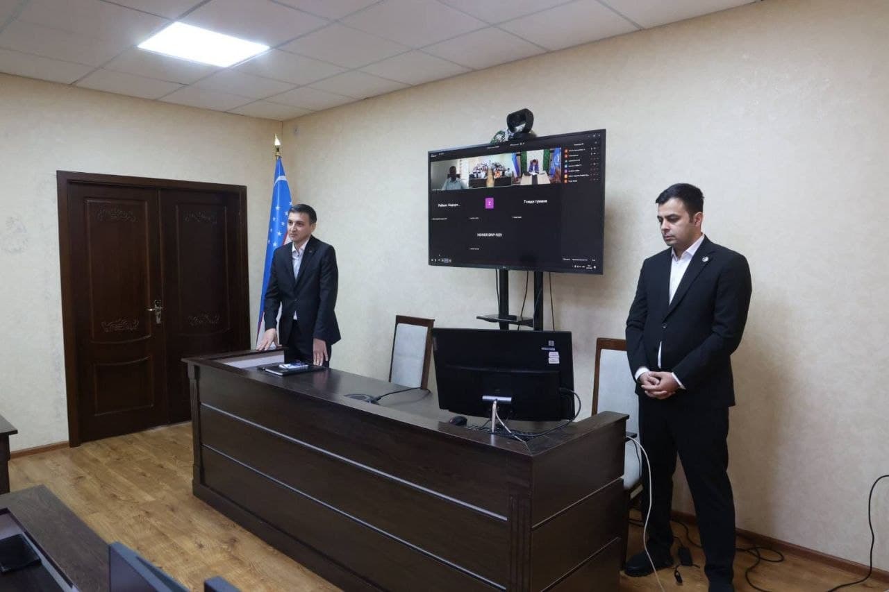 Navoiyda tuman va shahar hokimliklarining ochiqlik darajasini baholash amaliyotini joriy etish masalasida seminar tashkil etildi