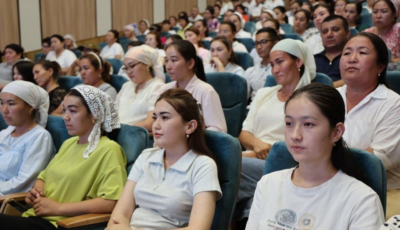 Oliy ta’lim muassasalari bitiruvchi yoshlarining bandligini ta’minlashga qaratilgan uchrashuv o‘tkazildi