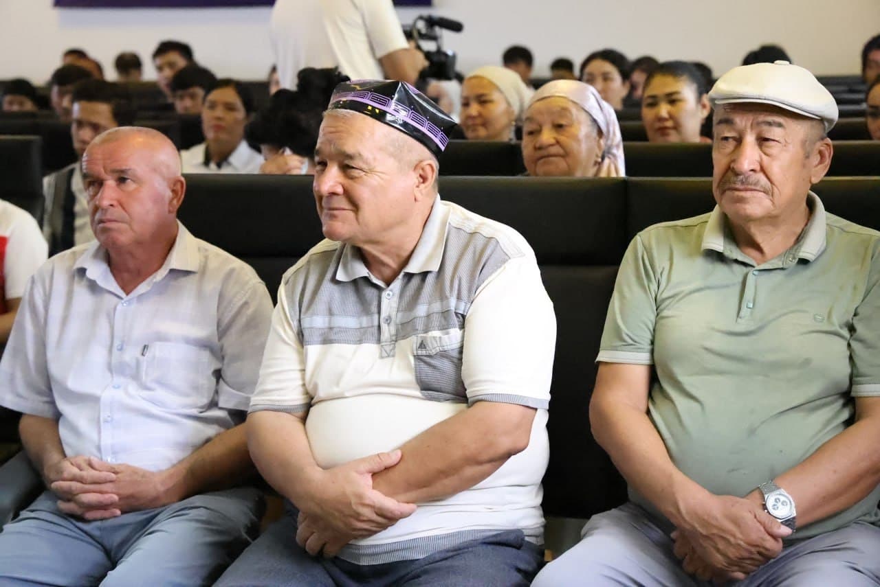"Payshanba - Yoshlar kuni" munosabati bilan Konimex tuman texnikumida faol nuroniylar, o‘rta avlod vakillari va yoshlar ishtirokida "Uch avlod uchrashuv" tadbirlari bo‘lib o‘tdi.