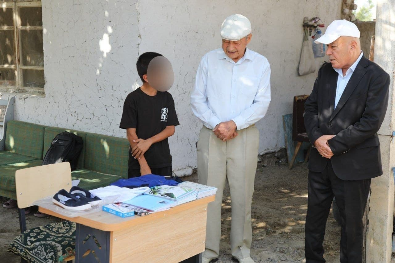 "Kambag‘allikdan farovonlik sari" dasturi ijrosi