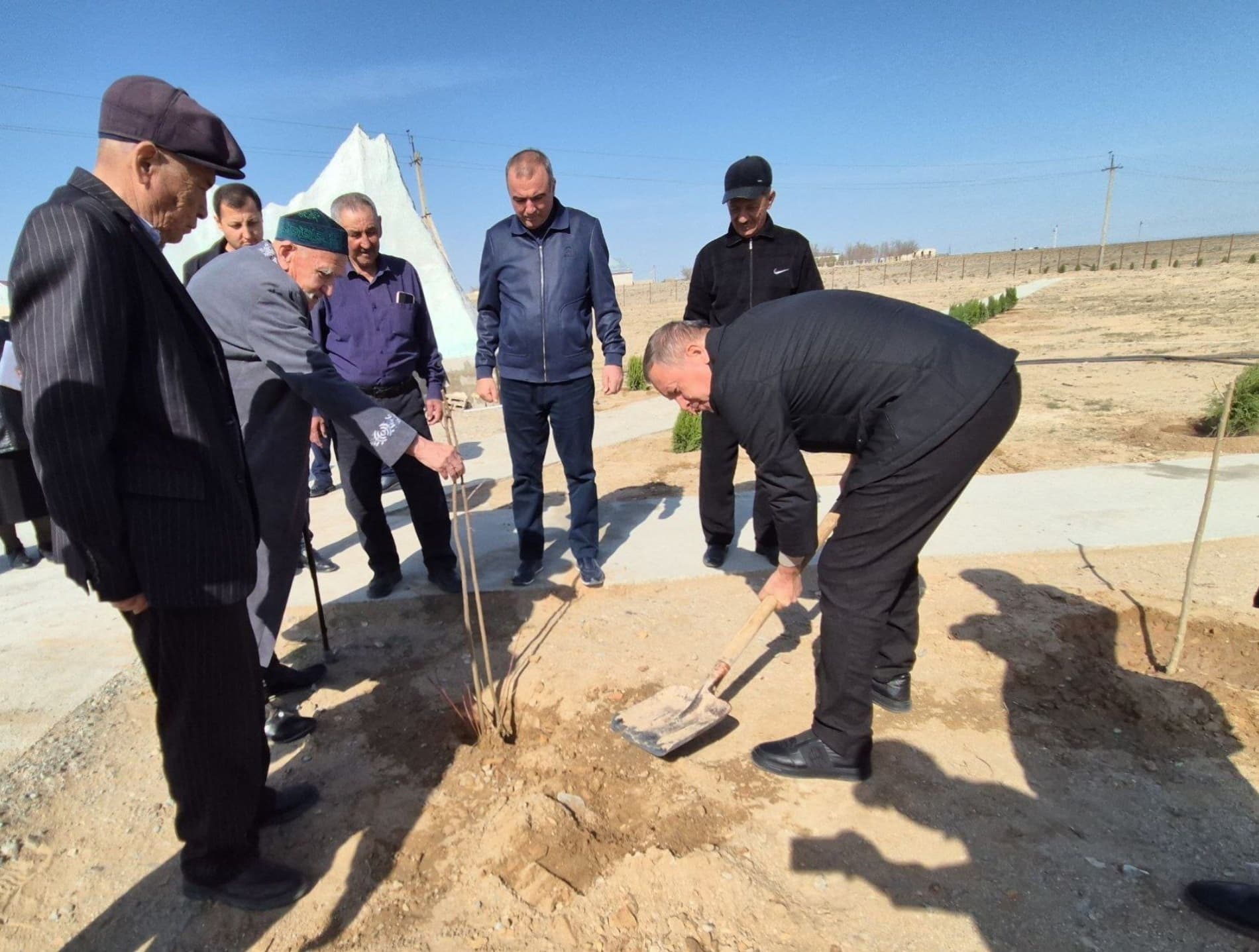 "YANGIQAZG‘AN" TURIZM OVULIDA QAROVSIZ HUDUD OVUL RAISI TASHABBUSI BILAN OBOD VA KO‘RKAM BOG‘GA AYLANTIRILDI
