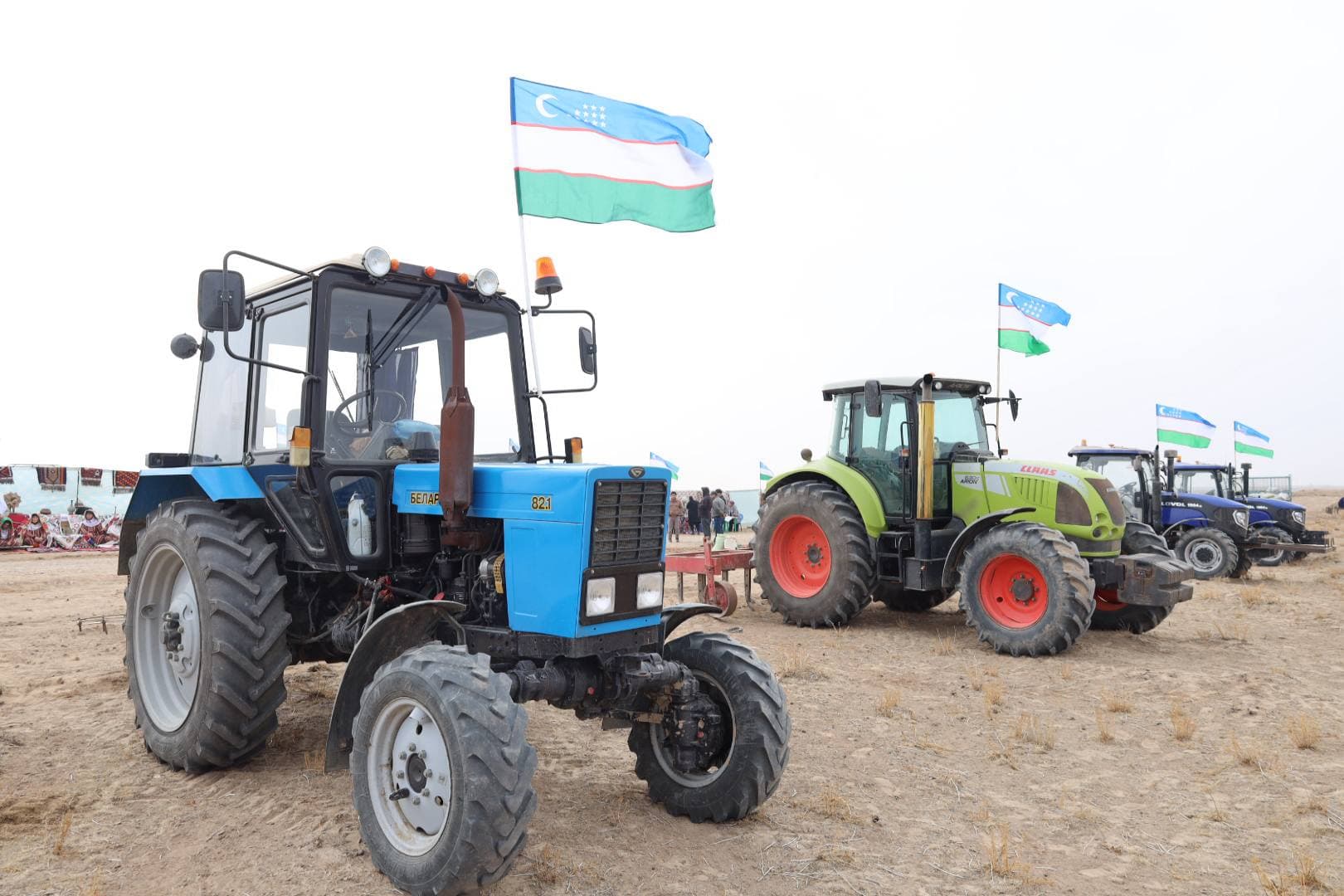 В пустынных территориях Миришкорского района проведён крупный практический-показательный семинар по восстановлению пастбищ