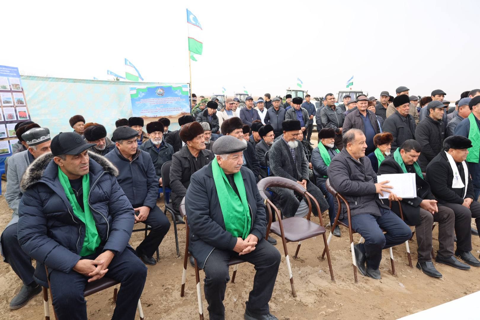 В пустынных территориях Миришкорского района проведён крупный практический-показательный семинар по восстановлению пастбищ