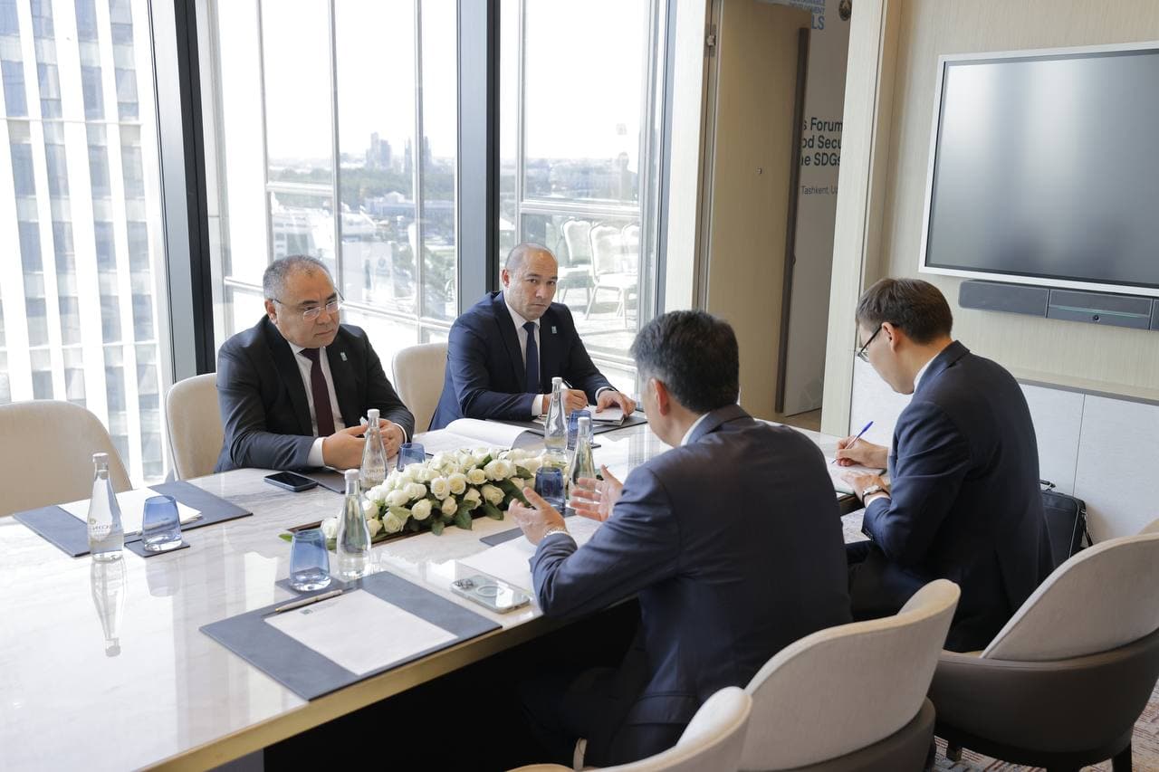 Xalqaro forum doirasida o‘zaro manfaatli uchrashuvlar o‘tkazilmoqda