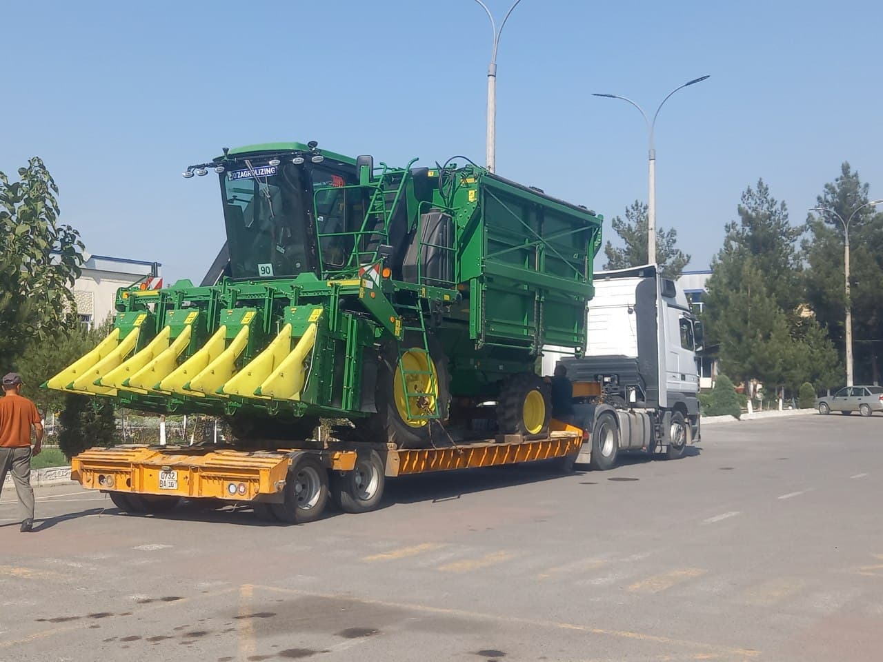 Хлопок-2024: в сезоне впервые будет задействовано около 1700 хлопкоуборочных машин