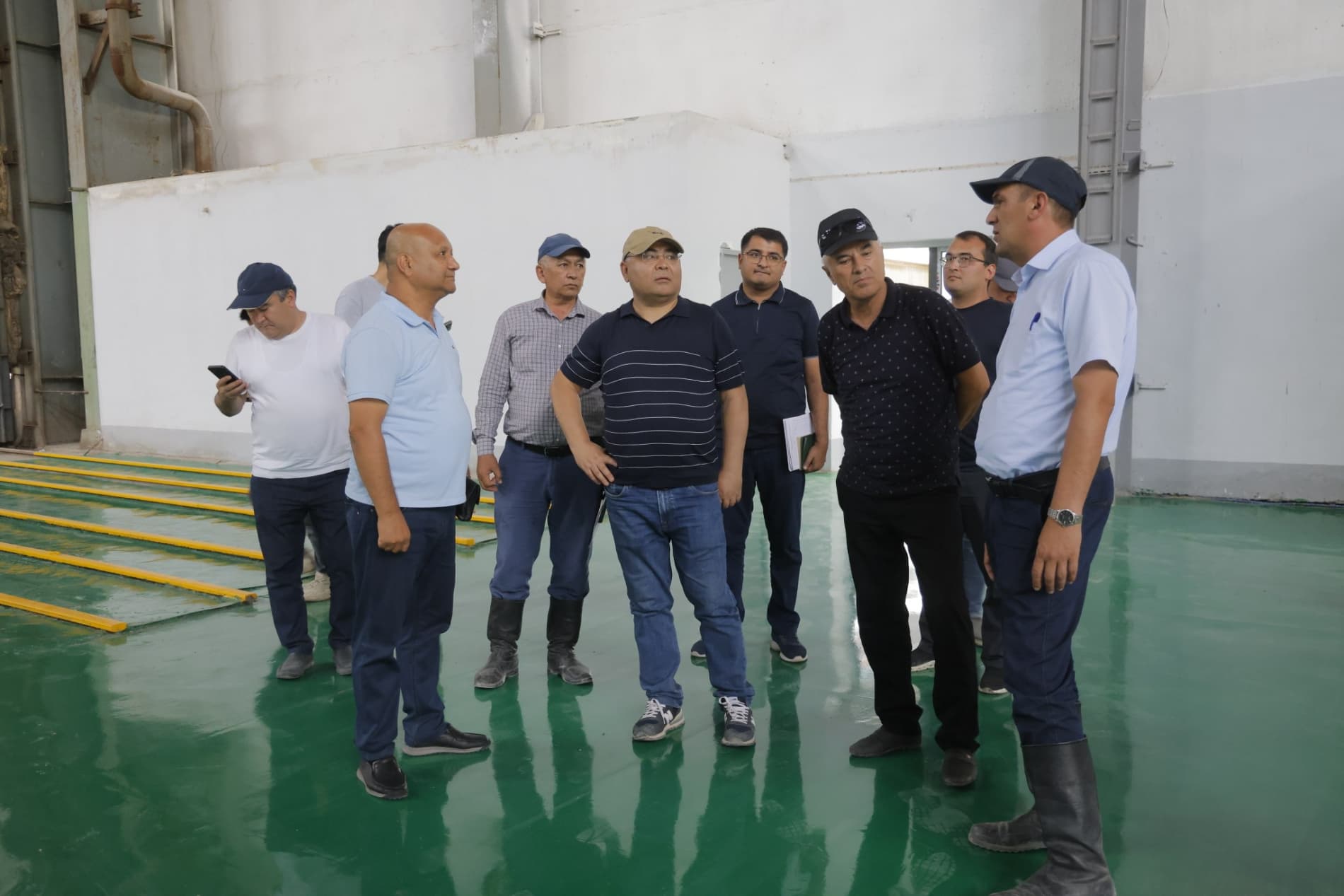 Farg‘onada zamonaviy paxta terish texnikalari yig‘ilmoqda