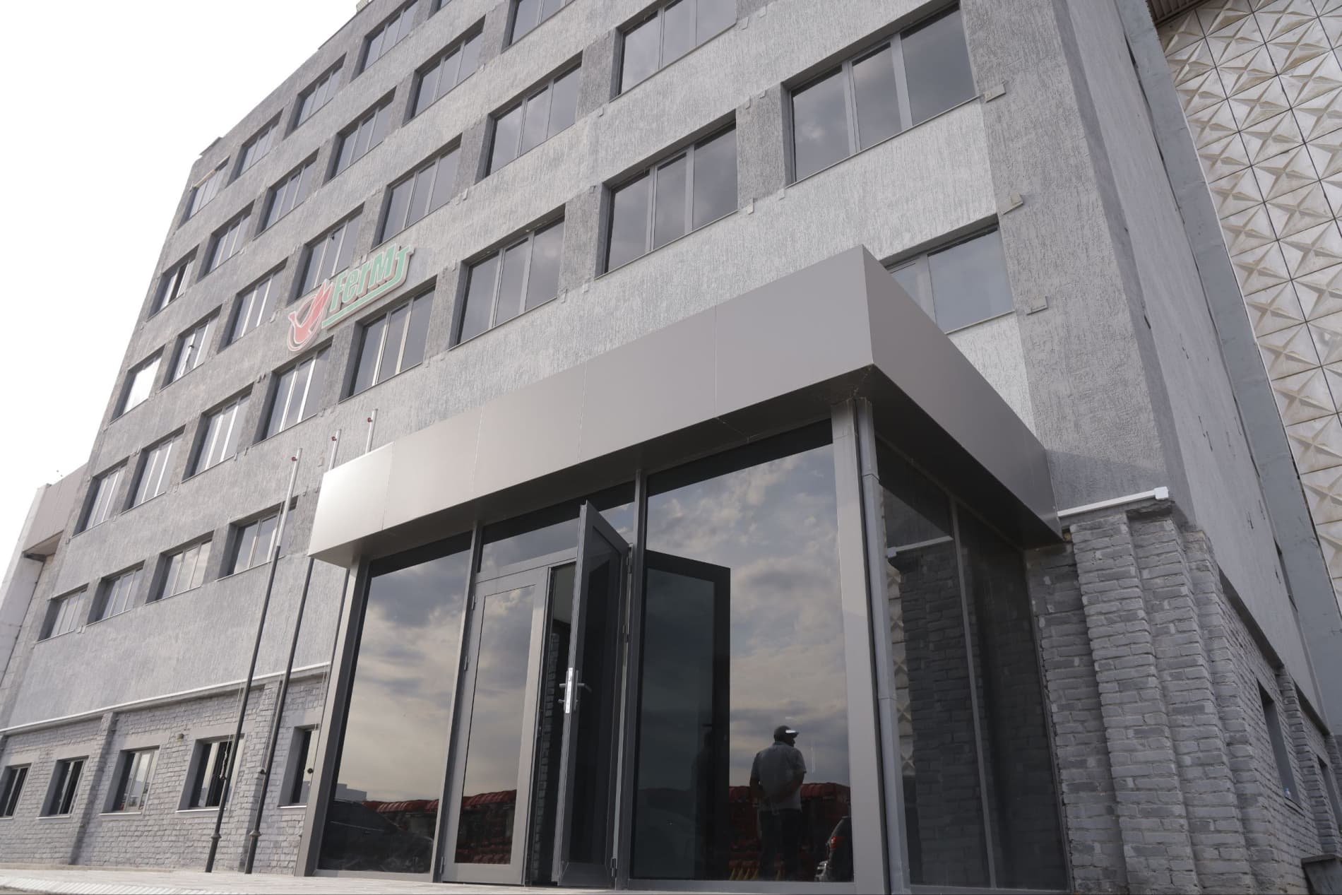 Farg‘onada zamonaviy paxta terish texnikalari yig‘ilmoqda