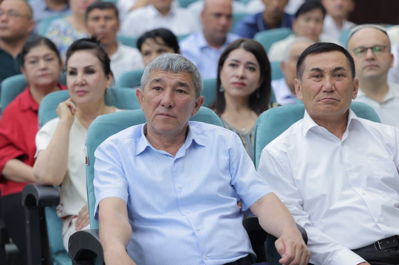 Toshkent davlat agrar universitetida bitiruvchilarga tantanali diplom topshirish marosimi bo‘lib o‘tdi