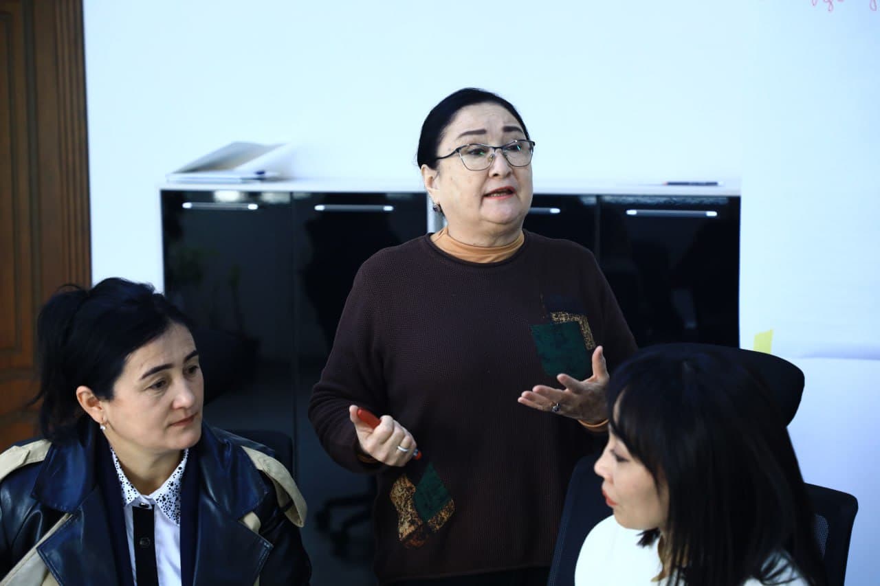 Расширяется участие женщин в управлении водными ресурсами бассейна реки Зарафшан