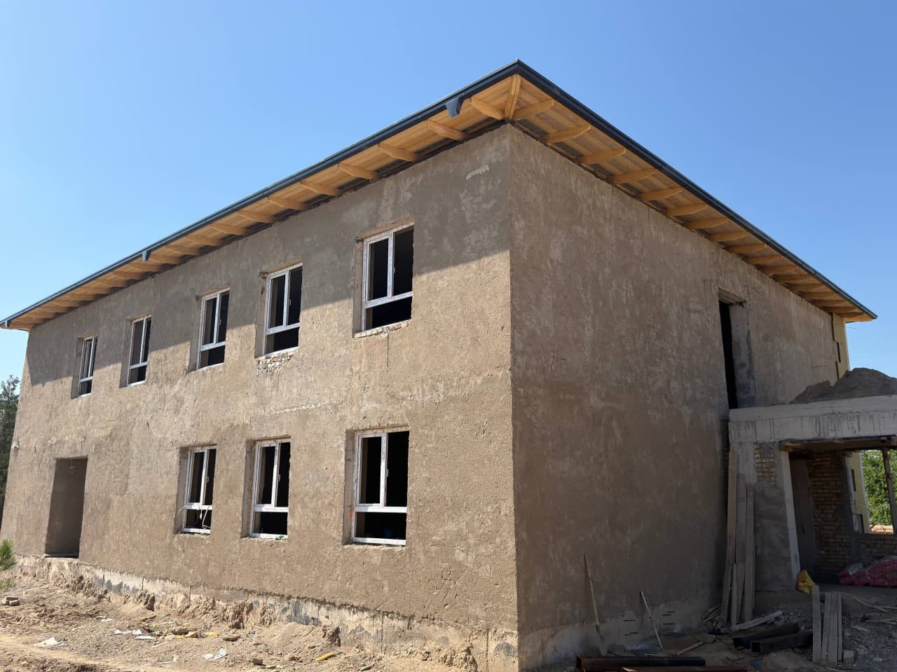 Qamashi tumanida “Qishloq joylarini kompleks rivojlantirish” loyihasi doirasida 9 ta mahallada umumiy qiymati 14 million dollarlik ijtimoiy soha va infratuzilma obyektlarini yaxshilash ishlari amalga oshirilmoqda.