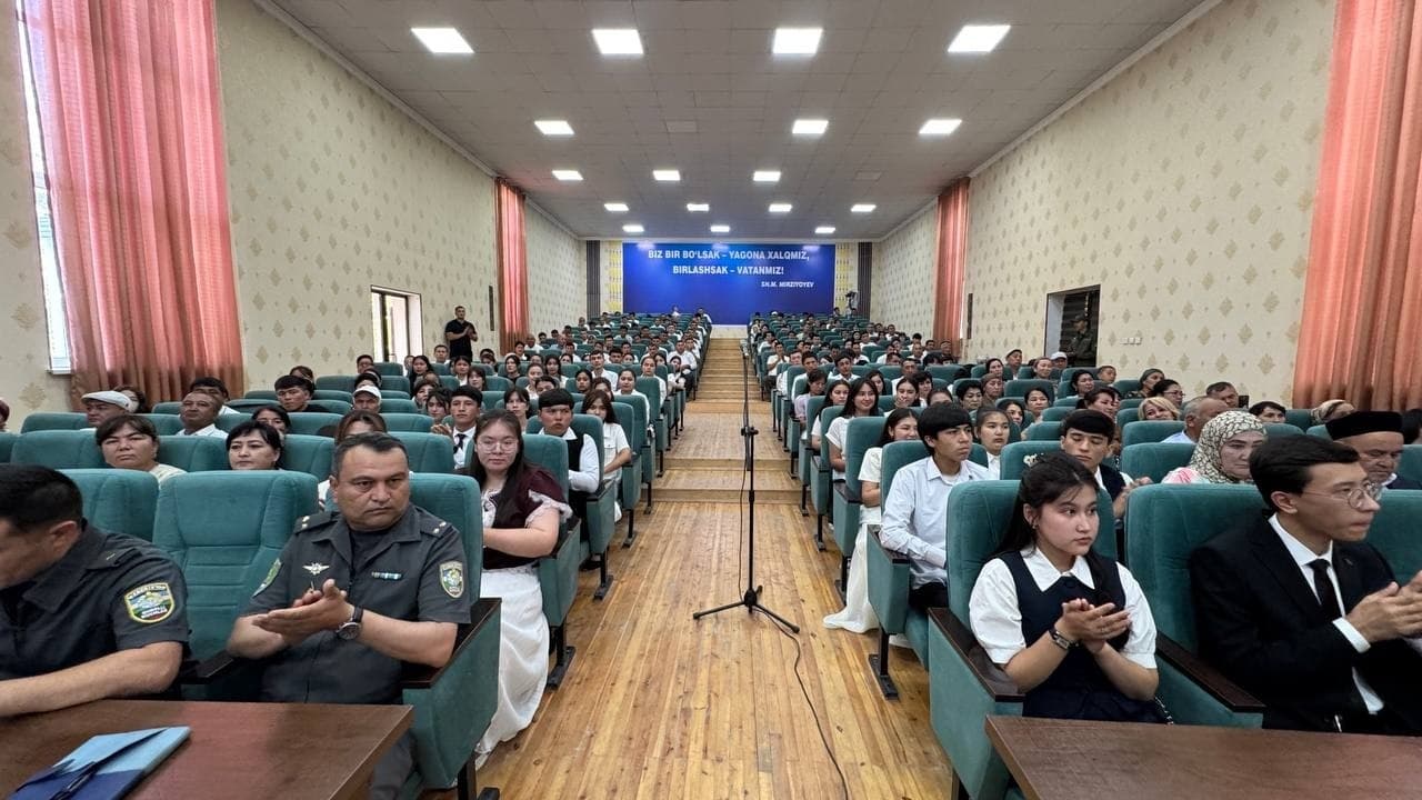 “Rahbar va yoshlar” uchrashuvi bo‘lib o‘tmoqda