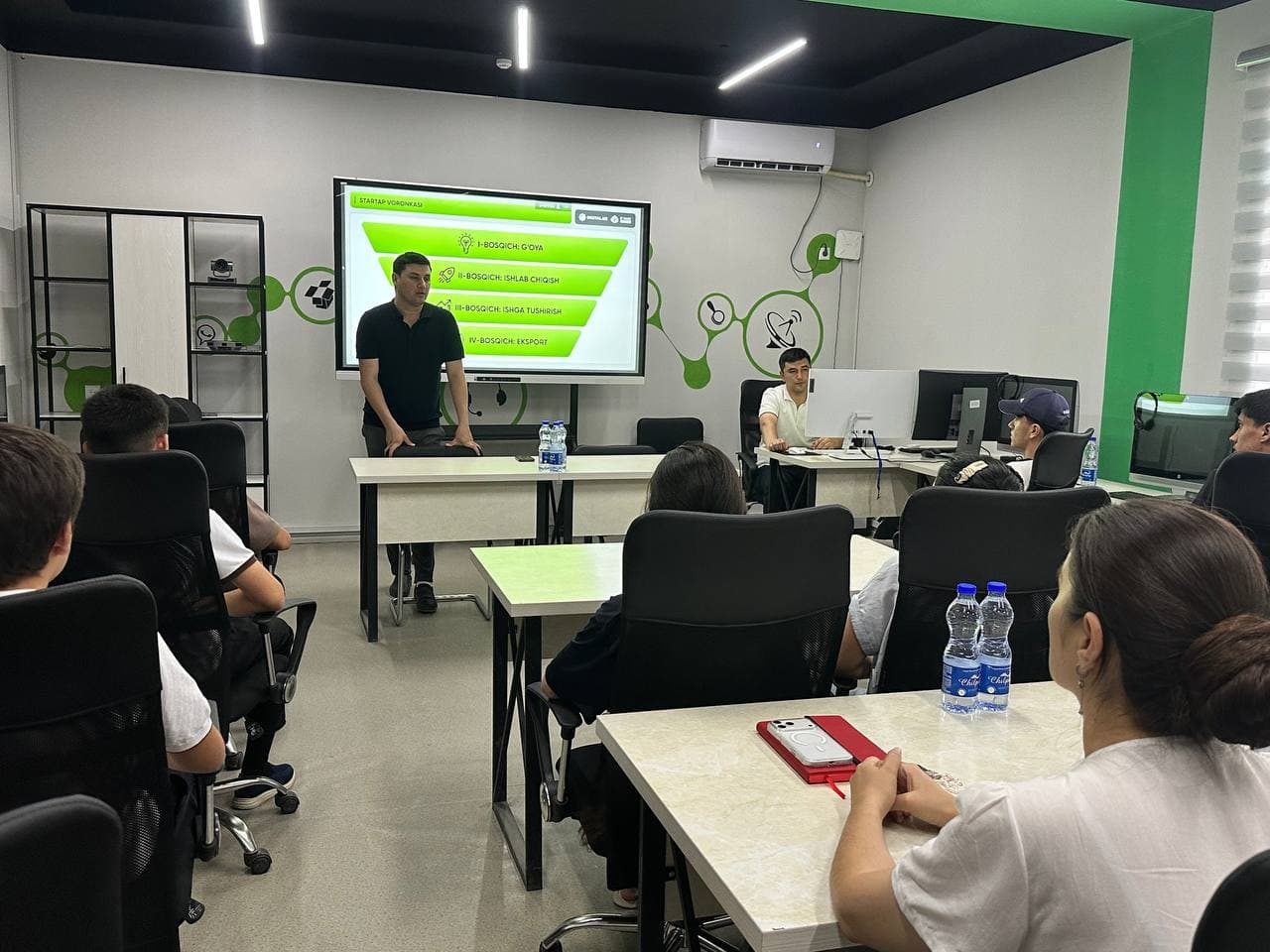 Tuproqqal’a tumanida “Startap ekotizimi va innovatsion tadbirkorlik” mavzusida seminar-trening bo‘lib o‘tdi.