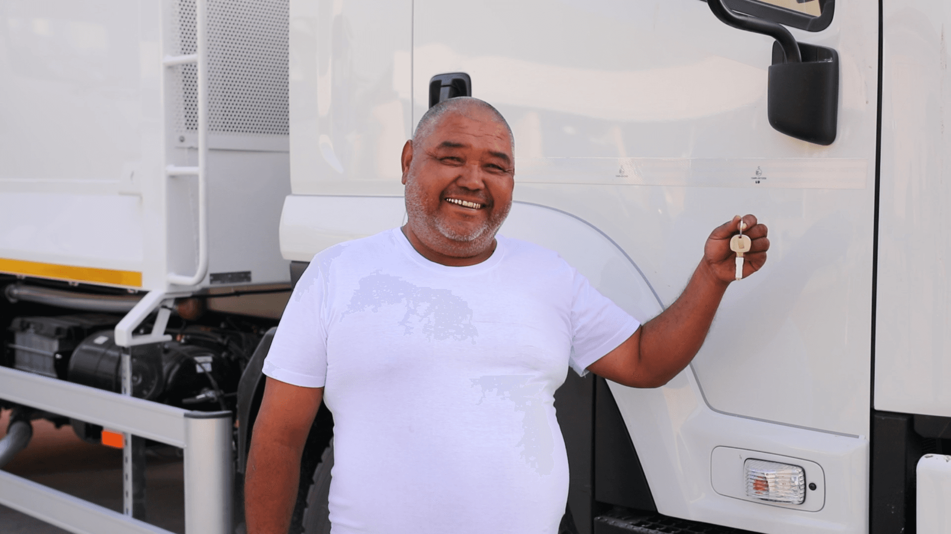 Toshkent: sanitar tozalash korxonasiga zamonaviy maxsus texnikalar topshirildi