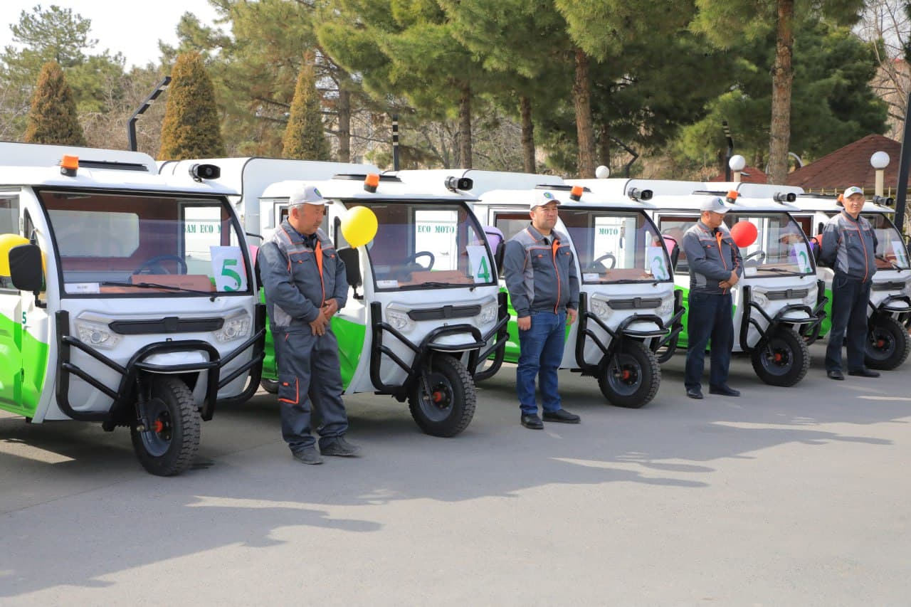 Samarkand: Modern waste collection vehicles commissioned for operation