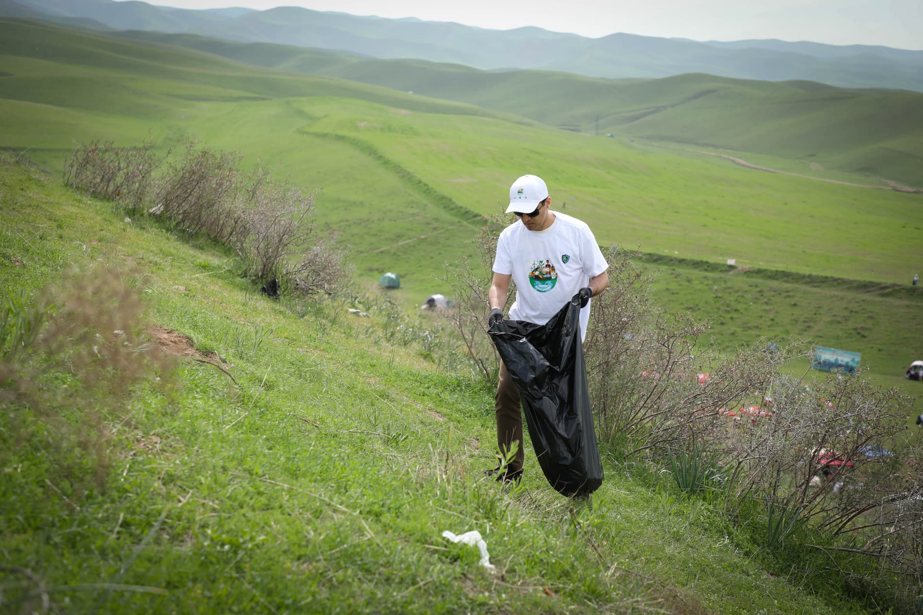 По всей республике определённые территории были очищены почти от 98 тонн отходов