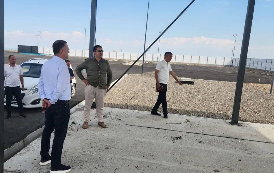 Namanganda chiqindilarni qayta yuklash punktining qurilish ishlari ko‘zdan kechirildi