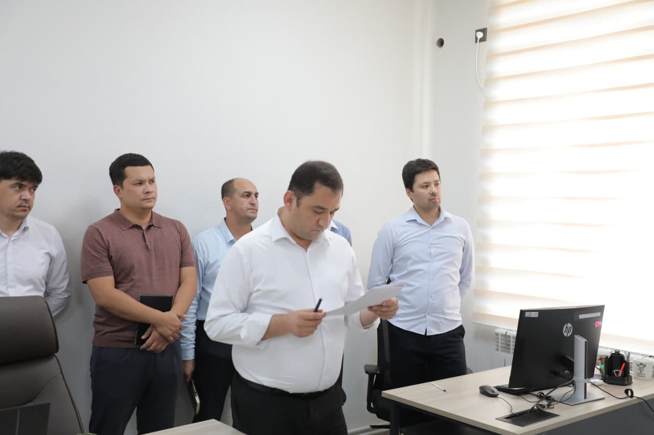 Korrupsiyaga qarshi kurashish borasidagi yangi talablar xodimlarga tushuntirildi