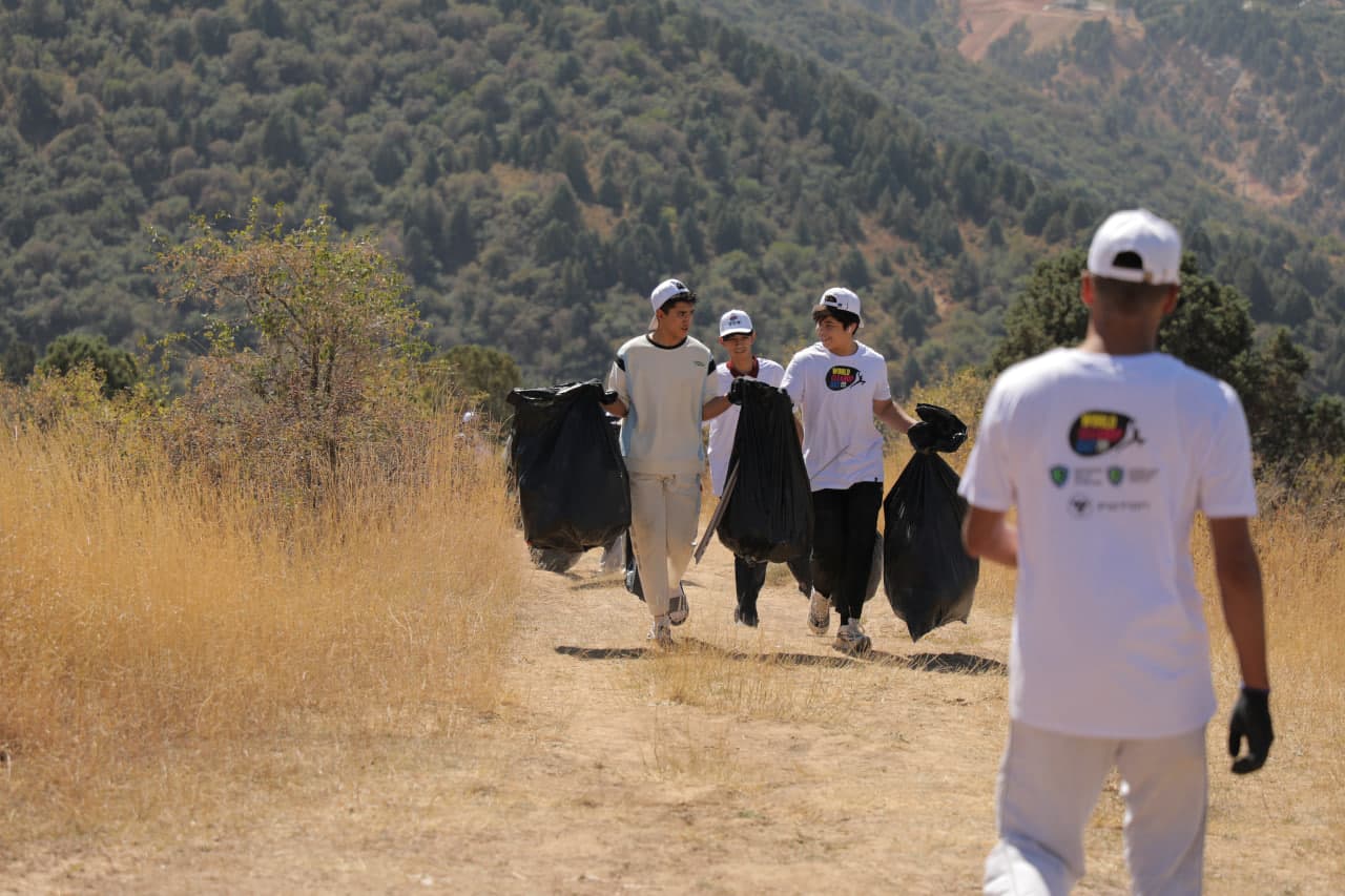 “World cleanup day”: Respublika bo‘ylab bir kunda 38 tonna chiqindi tozalandi